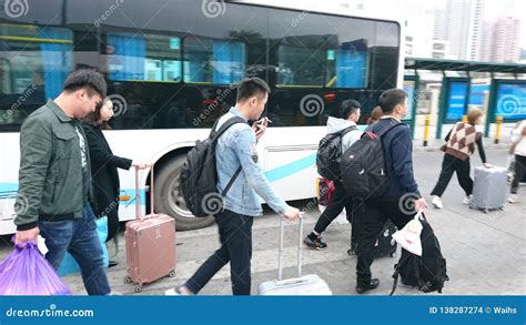 深圳南澳怎麼坐車：探索與討論的奇妙旅程